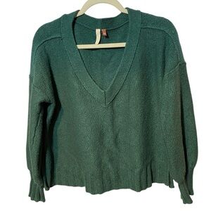 Pilcro Soft Green V-neck Cropped Knit Sweater Size S